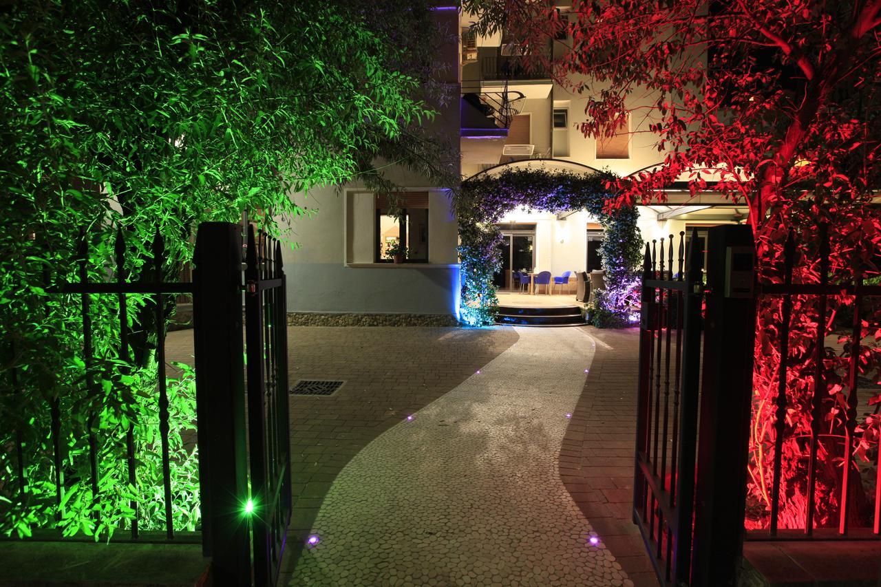 Art Hotel La Perla Bellaria-Igea Marina Exterior photo
